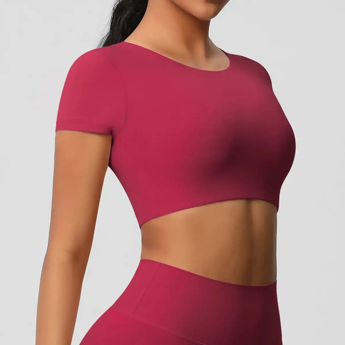 Apex Sculpt cropped gym/yoga top red side