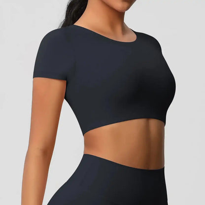Apex Sculpt cropped gym/yoga top black side