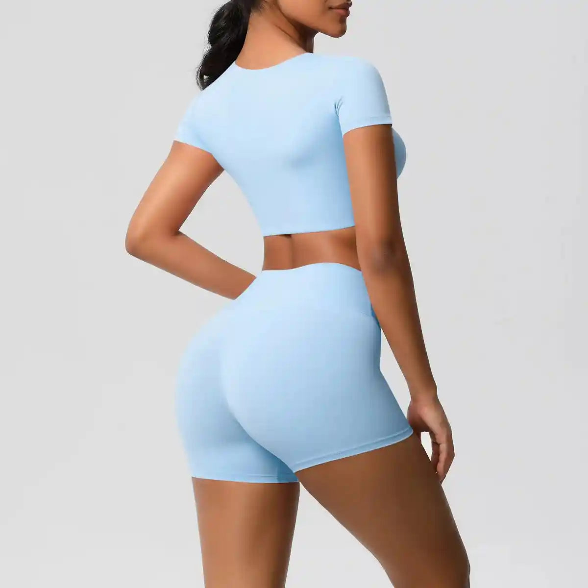 Apex Sculpt Cropped 2-Piece Yoga & Training Set sky blue
