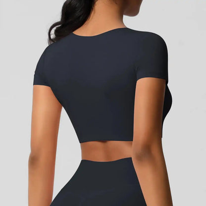 Apex Sculpt cropped gym/yoga top black back