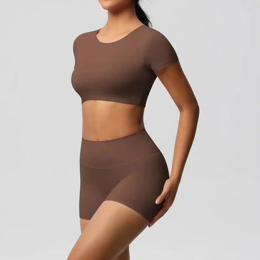 Apex Sculpt Cropped 2-Piece Yoga & Training Set brown
